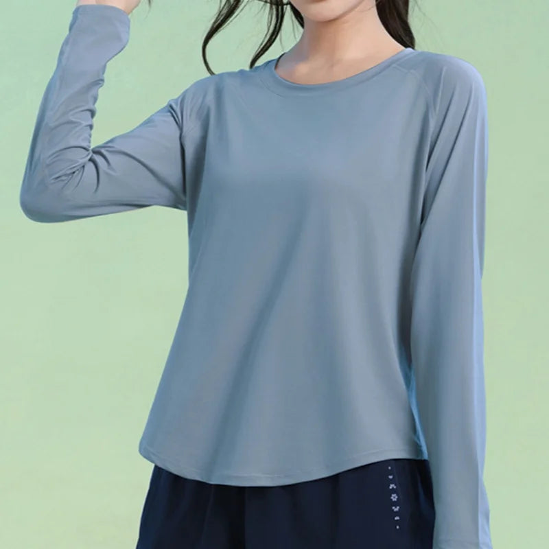 Loose Women's Yoga Top Lightweight & Quick-Dry