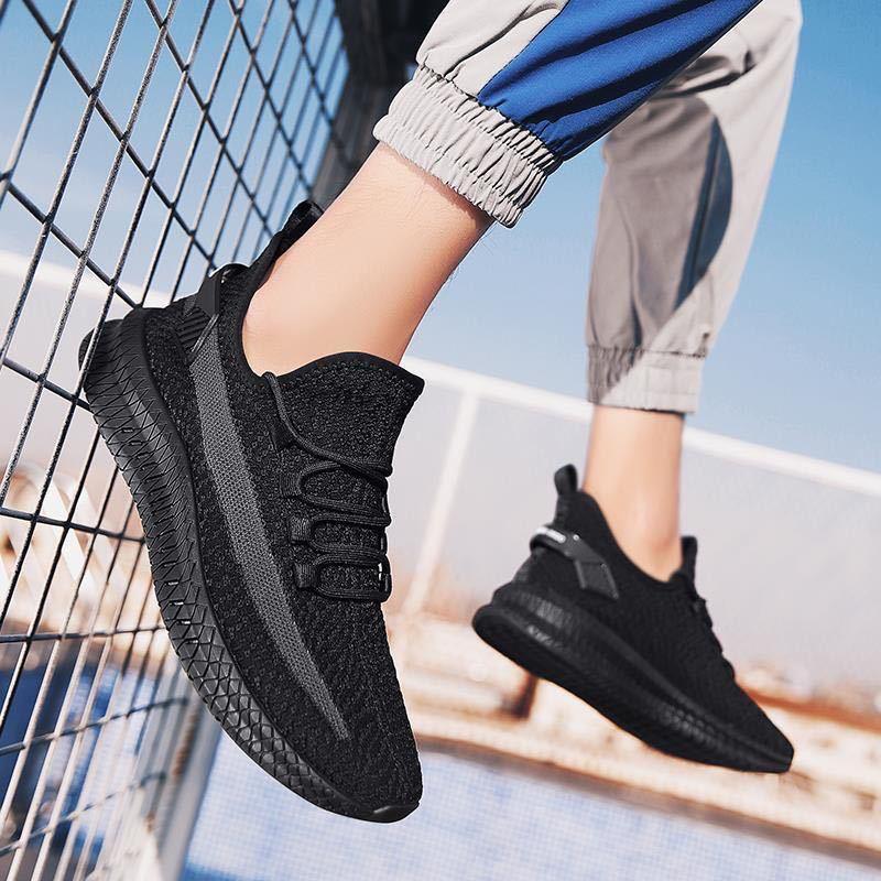 Men’s Lightweight Summer Running Shoes – Slip-On Breathable Sneakers
